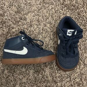 Toddler boys Nike shoes
